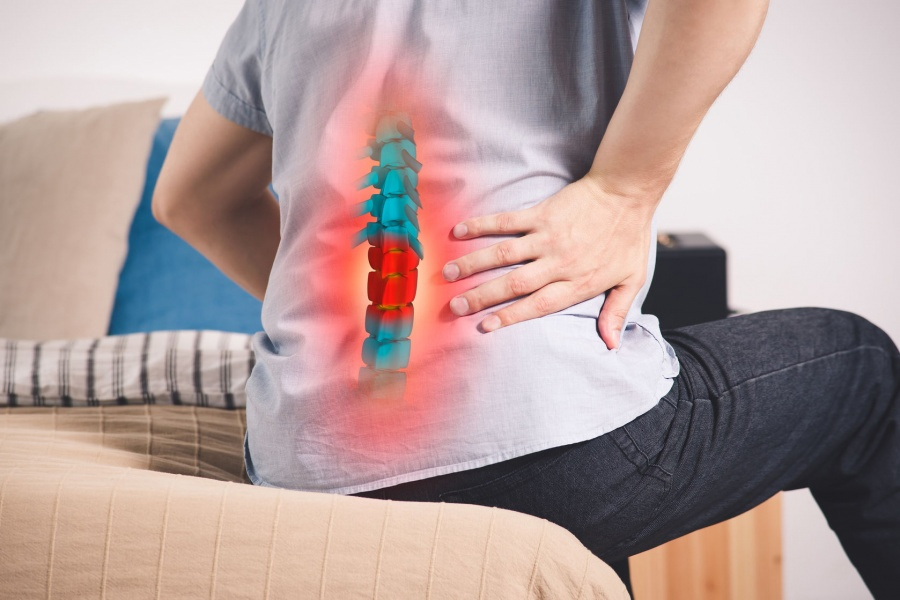 Thoát vị đĩa đệm là bệnh lý hàng đầu gây nên tình trạng bị đau lưng dưới